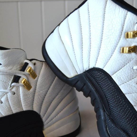 JORDAN 12  OG -1997 TAXI-  - 130690-101 - PRE-OWNED - SIZE US 12  $210 - Picture 5 of 16